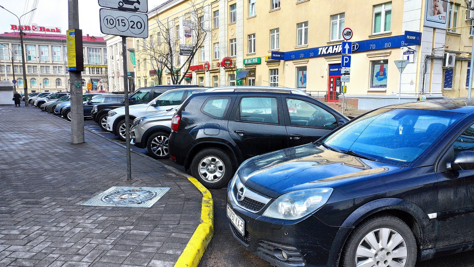 В Минске появятся ещё 7 платных парковок: полный список улиц