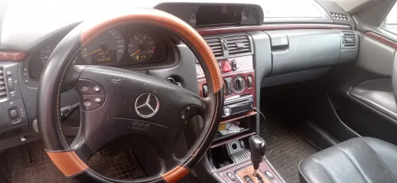 Продажа Mercedes-Benz E-klasse II (W210, S210) Рестайлинг, 2001г., Волковыск Волковыск
