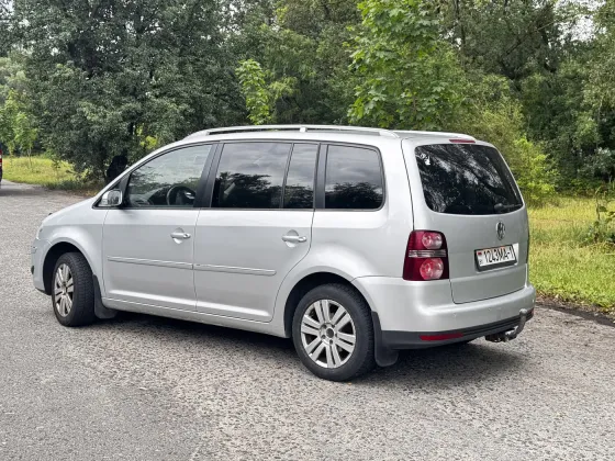 Продажа Volkswagen Touran I Рестайлинг, 2008г., Брест Брест