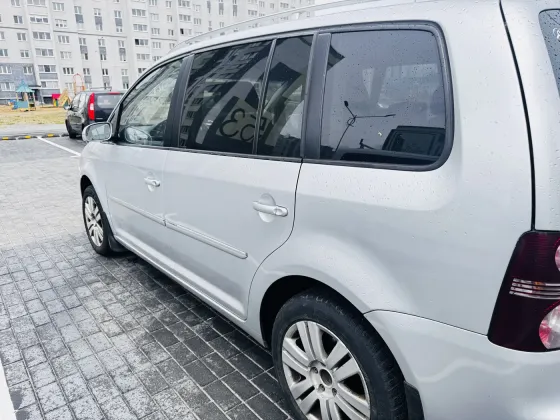 Продажа Volkswagen Touran I Рестайлинг, 2008г., Брест Брест