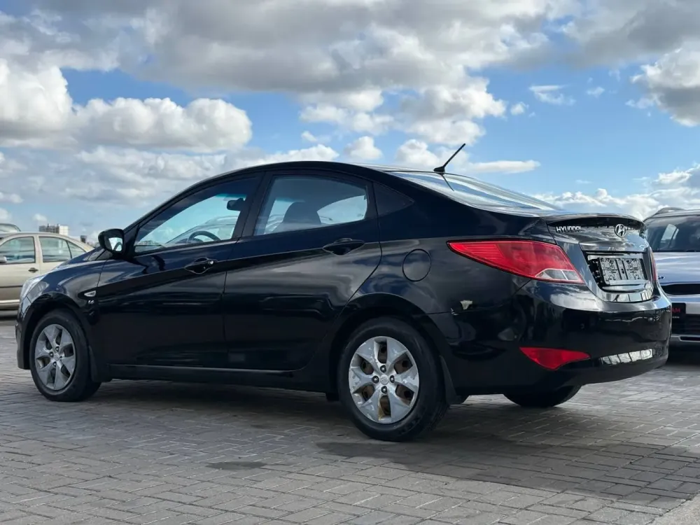 Продажа Hyundai Solaris I Рестайлинг, 2014г., Минск Минск - изображение 7