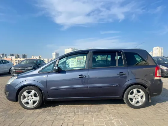 Продажа Opel Zafira B Рестайлинг, 2008г., Минск Минск