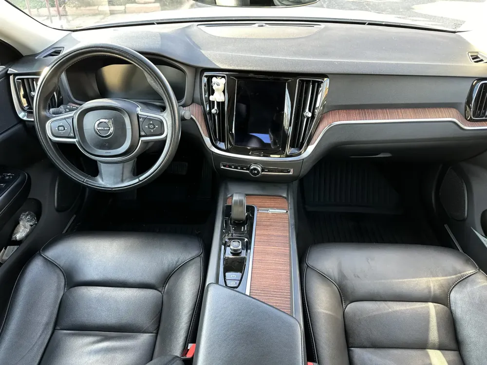Продажа Volvo S60 III, 2021г., Минск Минск - изображение 2