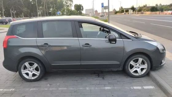Продажа Peugeot 5008 I, 2010г., Лида Лида