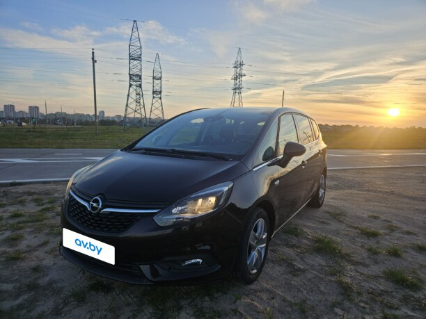 Продажа Opel Zafira C · Рестайлинг, 7 мест, 2017 г. в Гродно Гродно - изображение 1