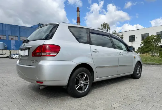 Продажа Toyota Avensis Verso I, 2001г., Гомель Гомель