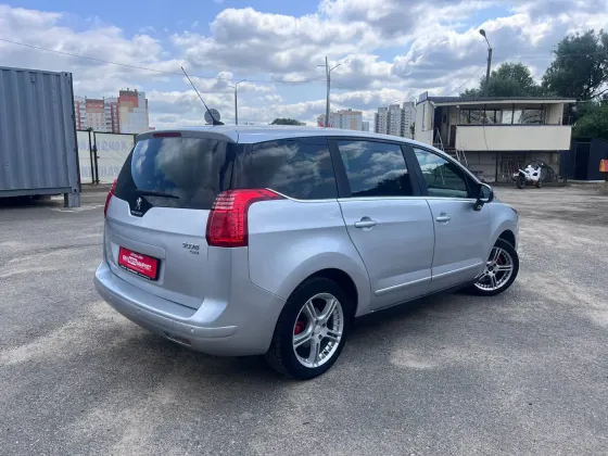 Продажа Peugeot 5008 I Рестайлинг, 2013г., Витебск Витебск