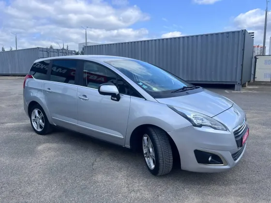 Продажа Peugeot 5008 I Рестайлинг, 2013г., Витебск Витебск