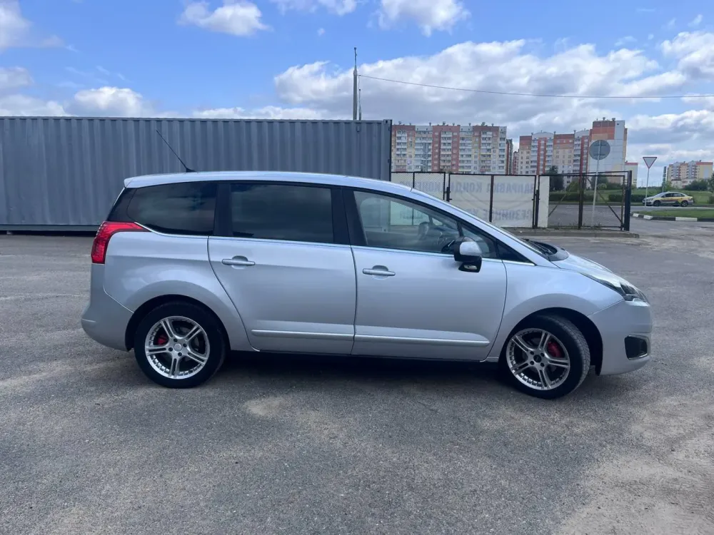 Продажа Peugeot 5008 I Рестайлинг, 2013г., Витебск Витебск - изображение 4