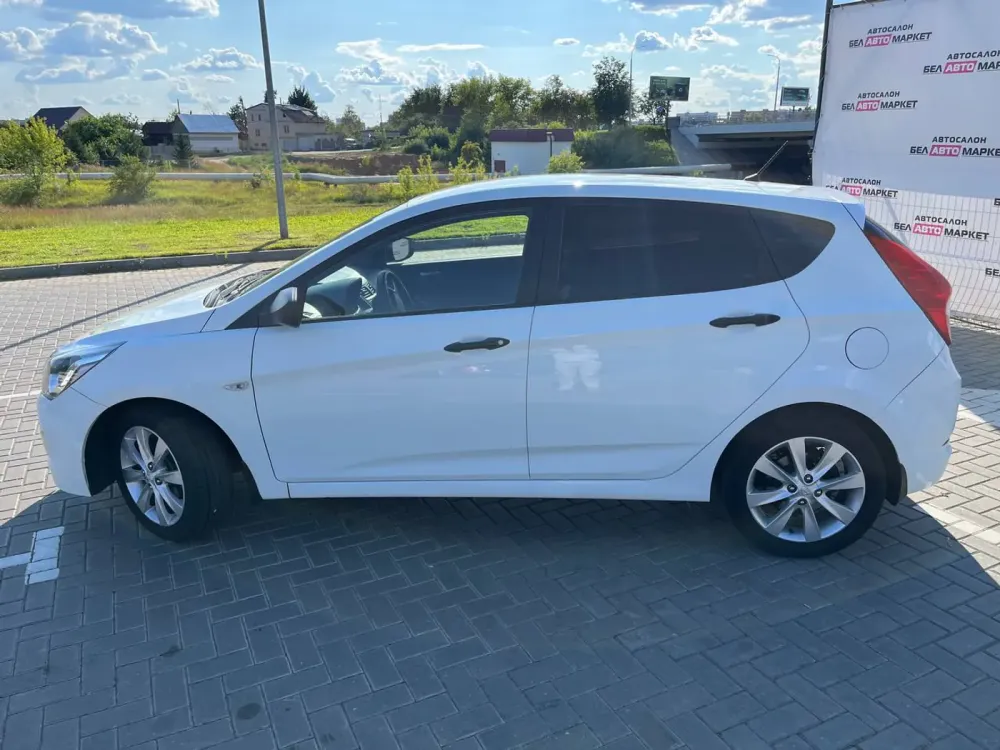 Продажа Hyundai Solaris I Рестайлинг, 2014г., Могилёв Могилев - изображение 8