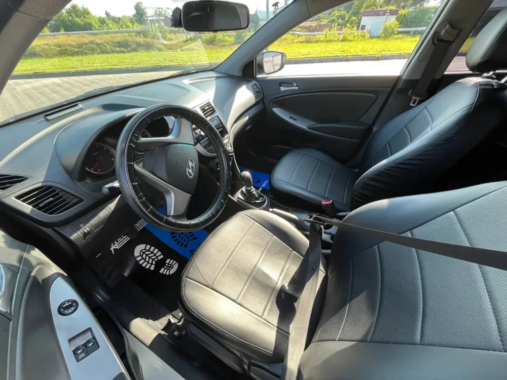 Продажа Hyundai Solaris I Рестайлинг, 2014г., Могилёв Могилев - изображение 9