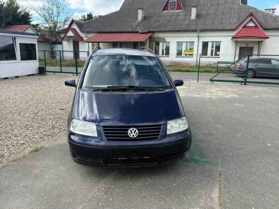 Продажа Volkswagen Sharan I Рестайлинг, 2001г., Слуцк Слуцк