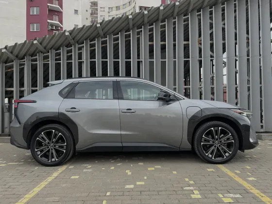 Продажа Toyota bZ4X I, 2022г., Минск Минск