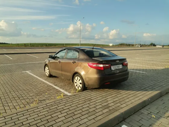 Продажа Kia Rio III Рестайлинг, 2015г., Смолевичи Смолевичи