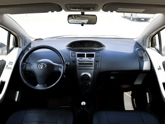 Продажа Toyota Yaris II Рестайлинг, 2010г., Минск Минск