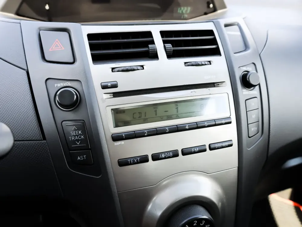 Продажа Toyota Yaris II Рестайлинг, 2010г., Минск Минск - изображение 15