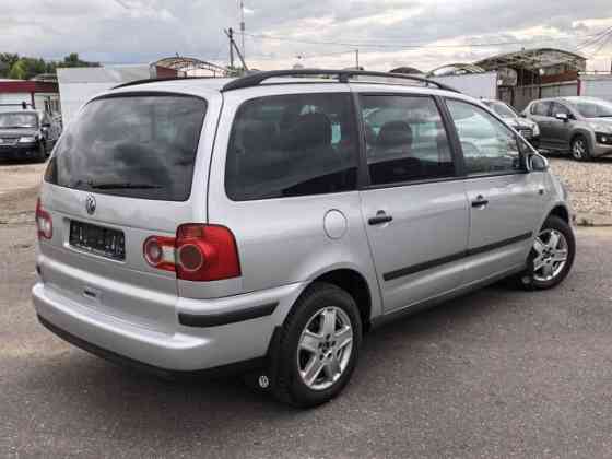 Продажа Volkswagen Sharan I · 2-й рестайлинг, 7 мест, 2005 г. в Слуцке Слуцк