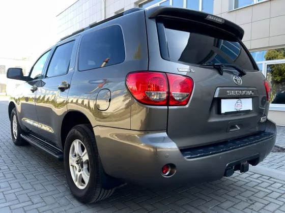 Продажа Toyota Sequoia II, 2017г., Гомель Гомель