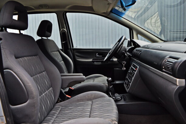 Продажа Ford Galaxy I · Рестайлинг, 7 мест, 2004 г. в Лиде Лида - изображение 8