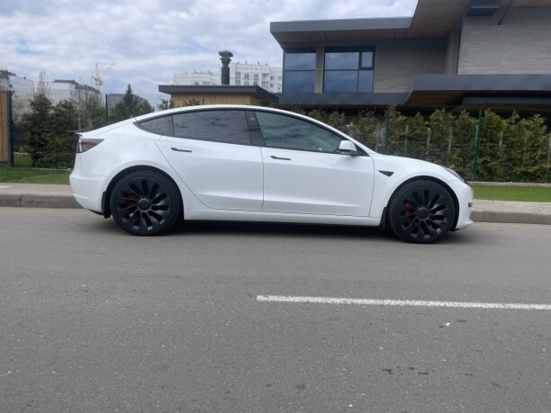 Продажа Tesla Model 3 I · Рестайлинг, 2022 г. в Бобруйске Бобруйск - изображение 4