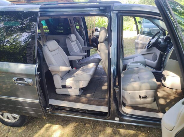 Продажа Chrysler Town and Country IV · Рестайлинг, 7 мест, 2005 г. в Барановичах Барановичи - изображение 3