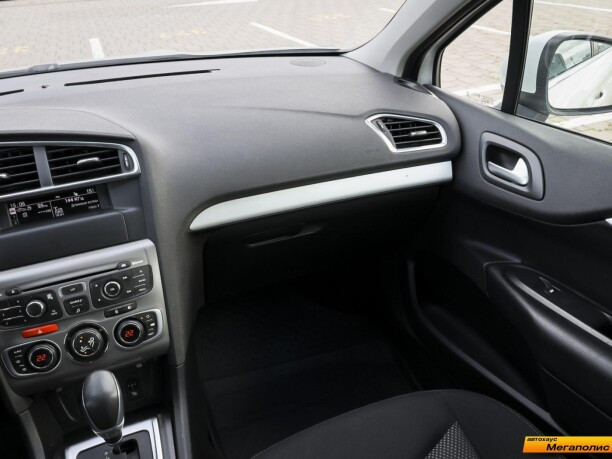 Продажа Citroen C4 II, 2015 г. в Минске Минск - изображение 8