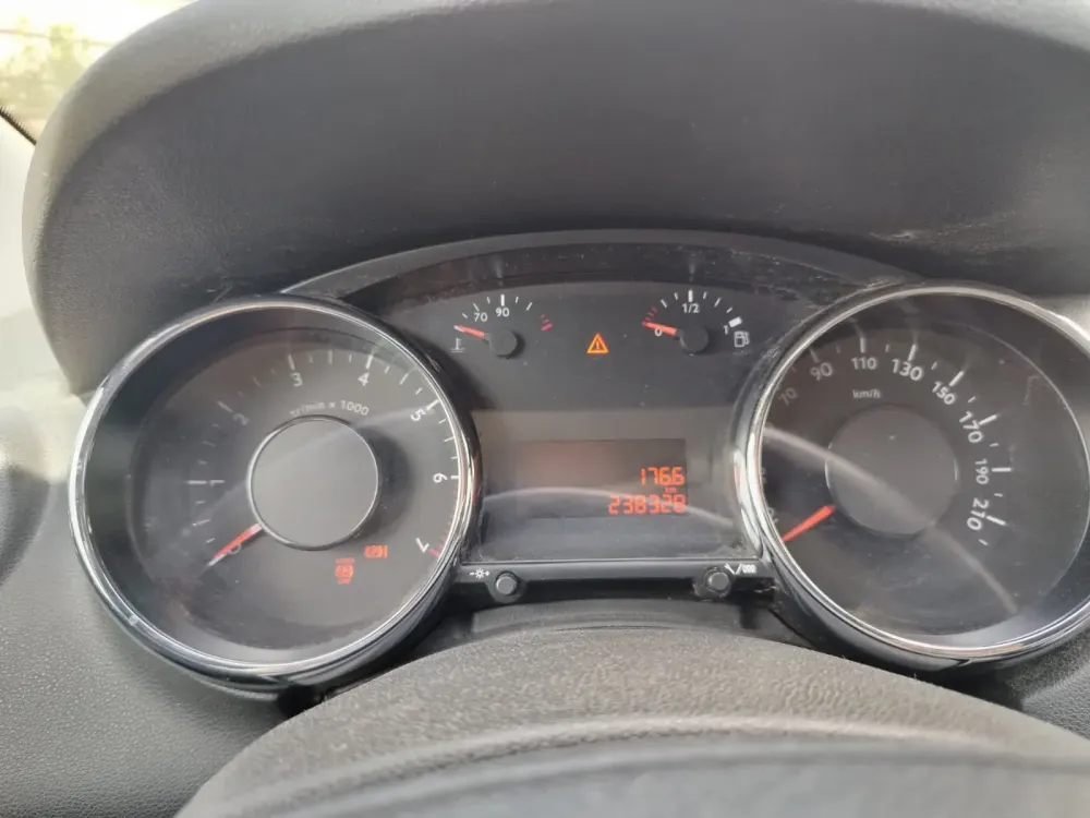 Продажа Peugeot 5008 I, 2010г., Минск Минск - изображение 5
