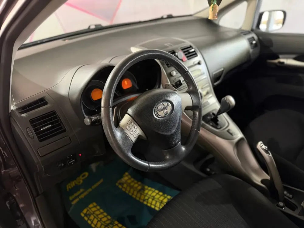 Продажа Toyota Auris I, 2008г., Гродно Гродно - изображение 9