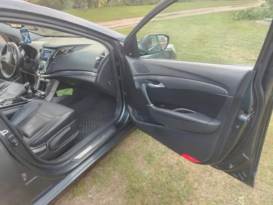 Продажа Hyundai i40 I, 2012г., Столбцы Столбцы