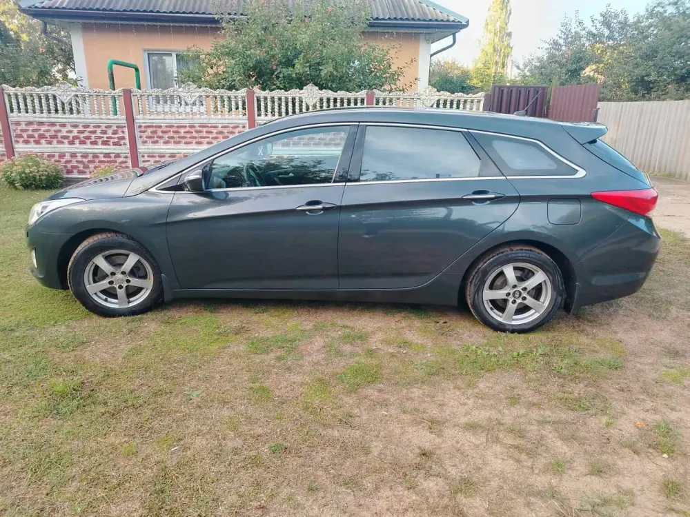 Продажа Hyundai i40 I, 2012г., Столбцы Столбцы - изображение 2