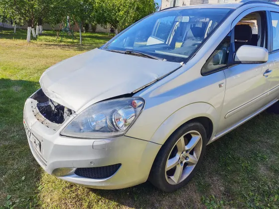 Продажа Opel Zafira B Рестайлинг, 2012г., Пинск Пинск