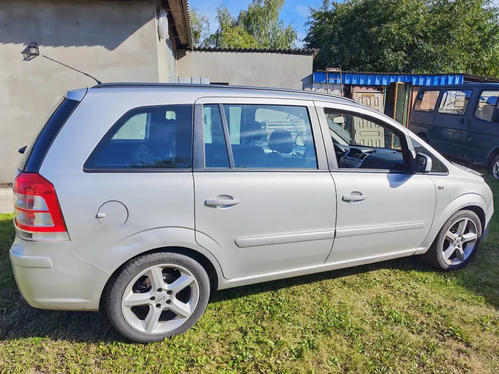 Продажа Opel Zafira B Рестайлинг, 2012г., Пинск Пинск - изображение 7
