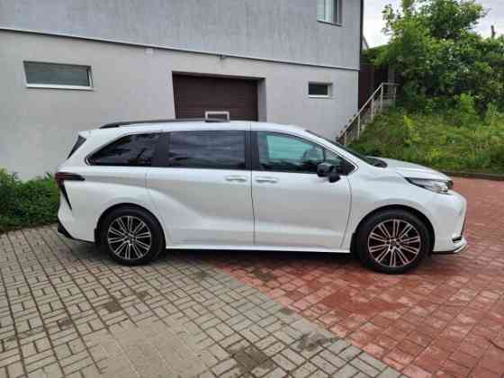 Продажа Toyota Sienna IV (XL40), 8 мест, 2025 г. в Минске Минск