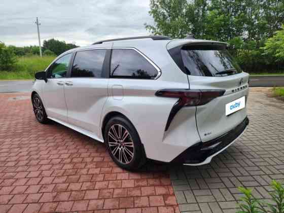 Продажа Toyota Sienna IV (XL40), 8 мест, 2025 г. в Минске Минск