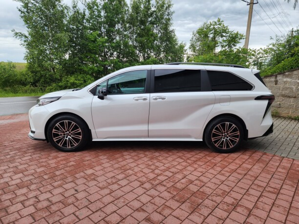 Продажа Toyota Sienna IV (XL40), 8 мест, 2025 г. в Минске Минск - изображение 2