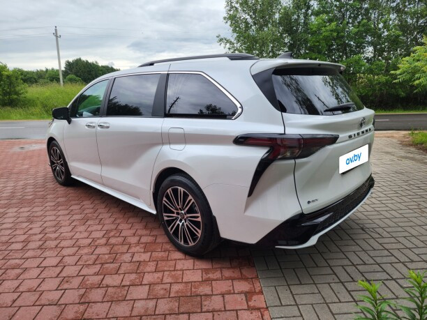 Продажа Toyota Sienna IV (XL40), 8 мест, 2025 г. в Минске Минск - изображение 3