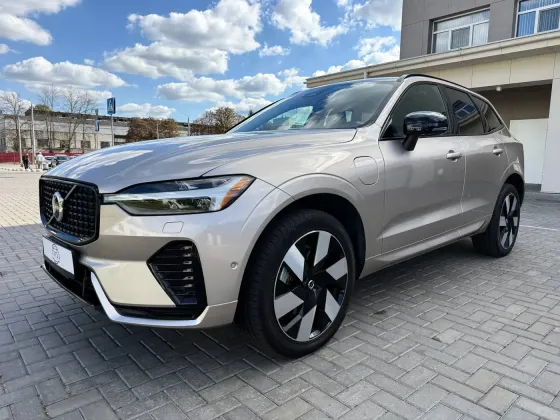 Продажа Volvo XC60 II Рестайлинг, 2024г., Гомель Гомель