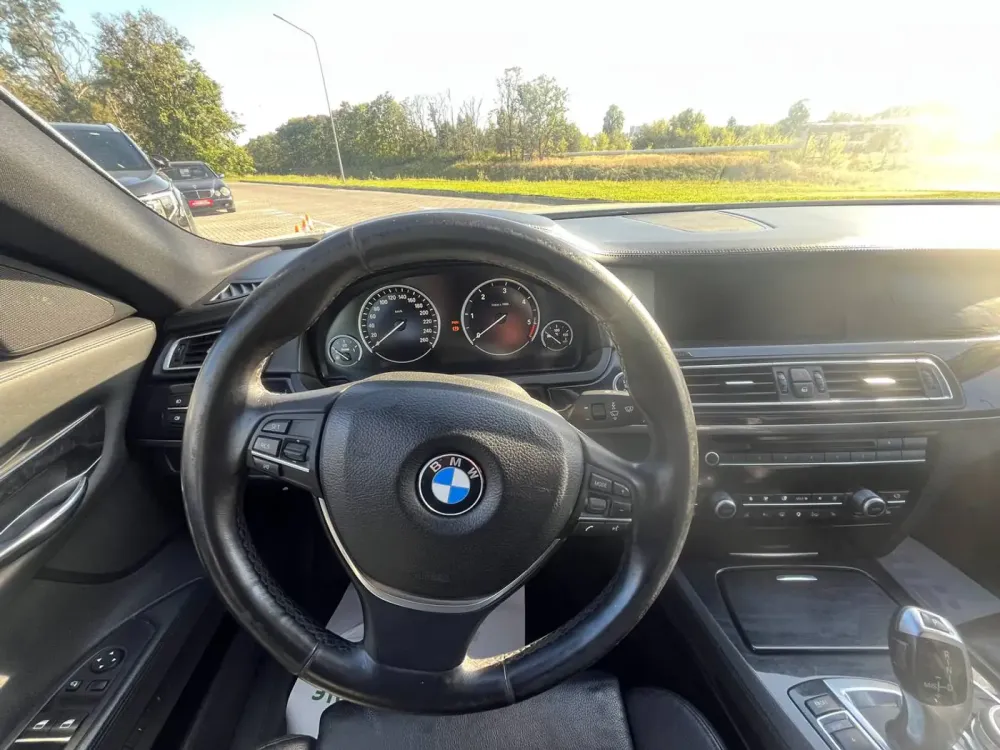 7 series V (F01/F02/F04)