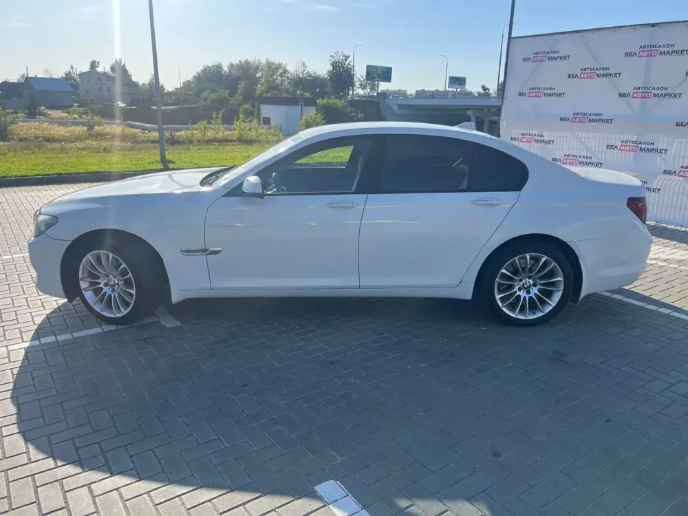  7 series V (F01/F02/F04)