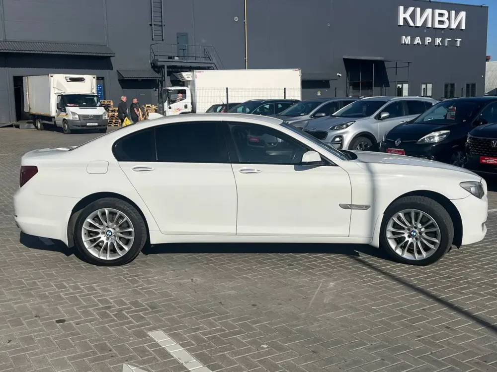  7 series V (F01/F02/F04)