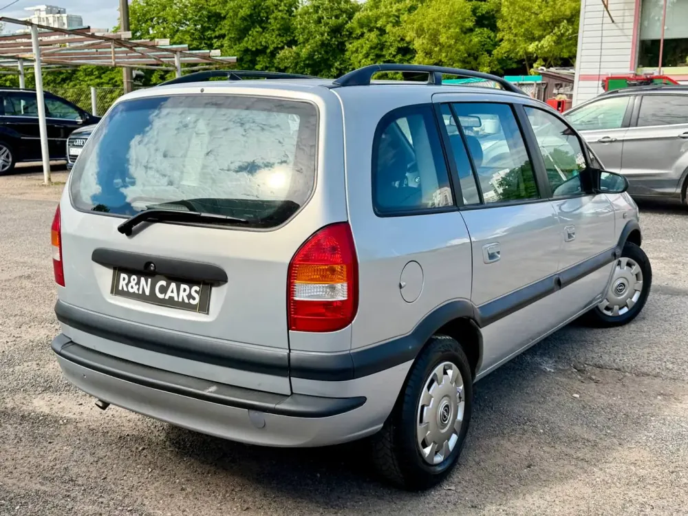  Zafira A