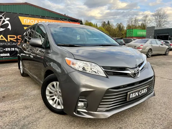Продажа Toyota Sienna III Рестайлинг 2, 2017г., Минск Минск