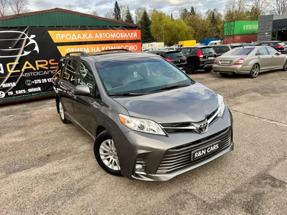 Продажа Toyota Sienna III Рестайлинг 2, 2017г., Минск Минск