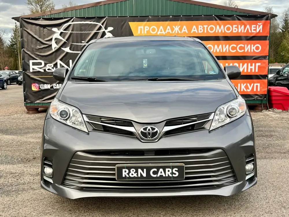 Продажа Toyota Sienna III Рестайлинг 2, 2017г., Минск Минск - изображение 12