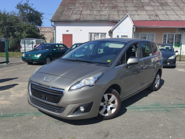 Минивэн Peugeot 5008 I Рестайлинг (2016)
