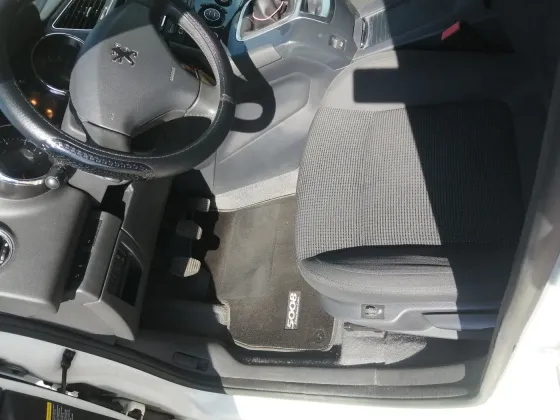 Продажа Peugeot 5008 I, 2013г., Брест Брест