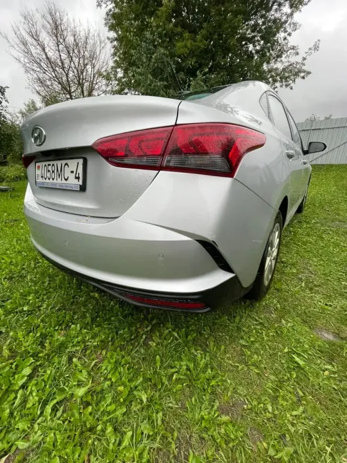  Accent V
