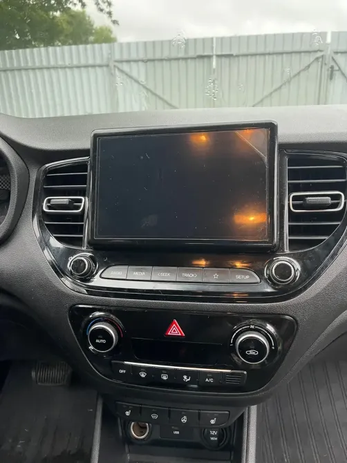  Accent V