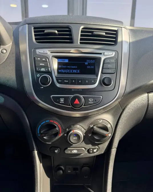 Продажа Hyundai Accent IV, 2014г., Могилёв Могилев - изображение 15