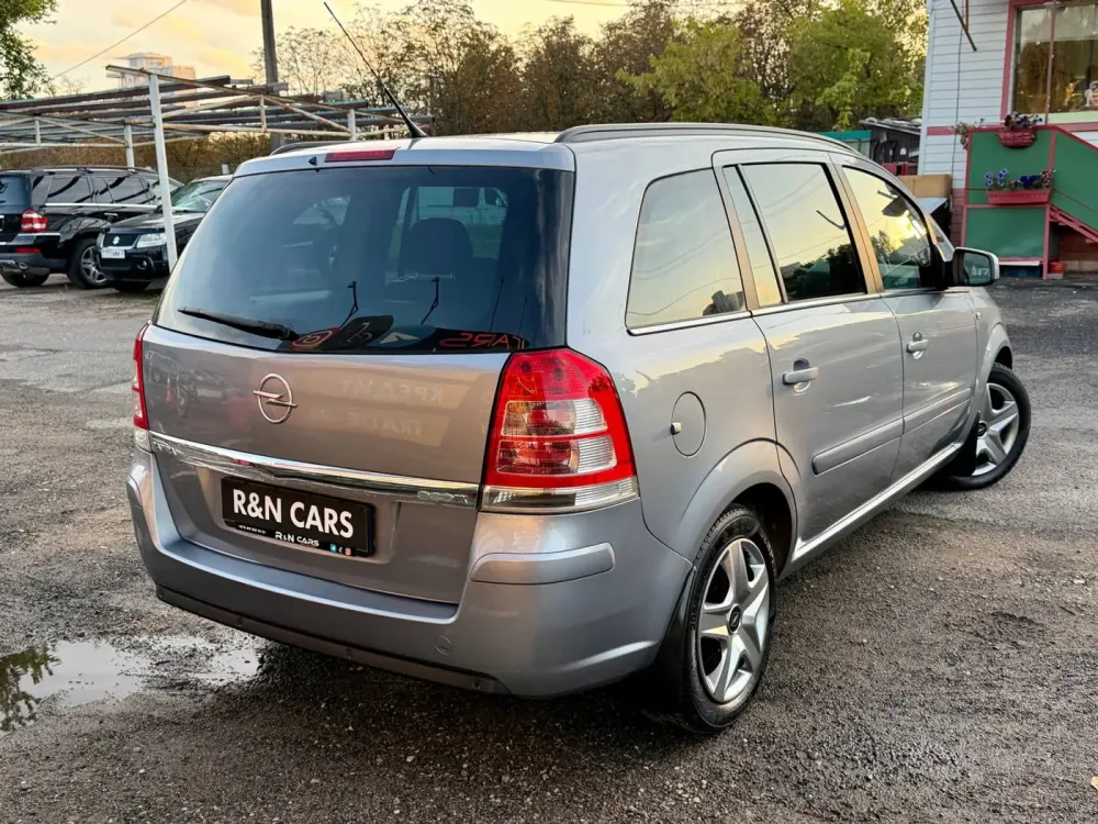  Zafira B Рестайлинг